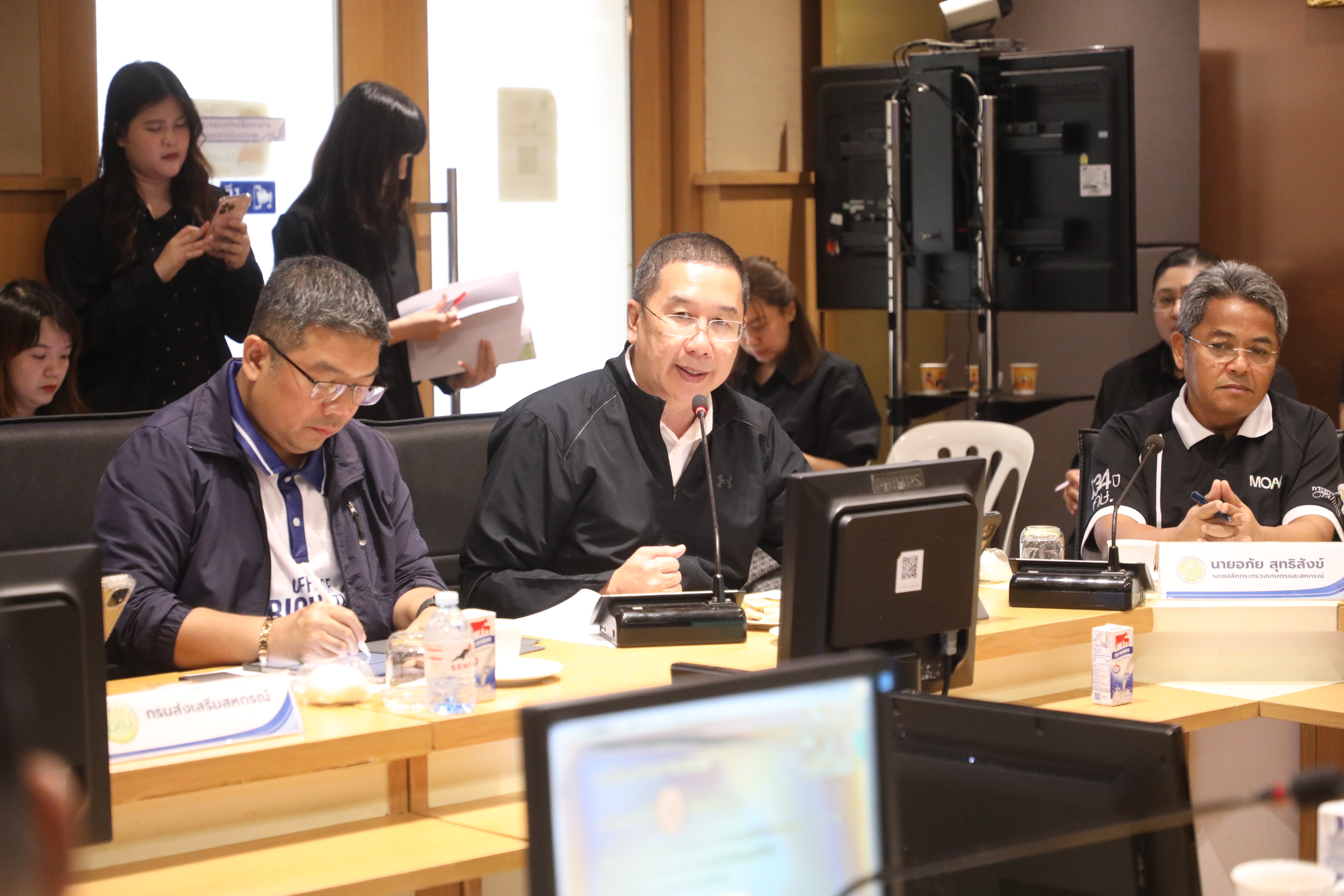 title - ส.ป.ก. เข้าร่วมประชุม หารือแนวทางการรับมือผลกระทบจากสถานการณ์การสู้รบในภูมิภาคตะวันออกกลาง ครั้งที่ 2/2569